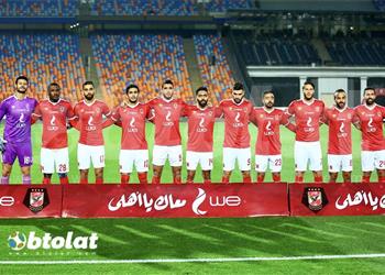 مدافع الأهلي يغيب عن المران قبل مواجهة الإسماعيلي
