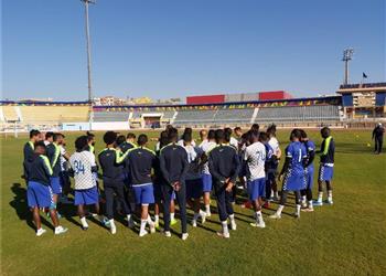 أسوان لـ بطولات اشتباه في إصابة مهاجم الأهلي الأسبق بالصليبي وهذه تفاصيل مشادة إبراهيم حسن