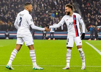 رونالدينيو نيمار أكثر لاعب يشبهني ومثلنا الأعلى في البرازيل ومبابي يمكنه الفوز بكل شيء