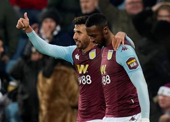 فيديو تريزيجيه يصنع الهدف الخامس لـ أستون فيلا أمام ليفربول في كأس الرابطة