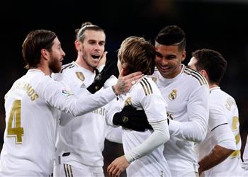 بالصور ريال مدريد يصل برشلونة وسط تشديدات أمنية استعداد ا لـ الكلاسيكو