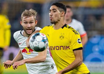 أشرف حكيمي يحقق رقم ا قياسي ا مع بوروسيا دورتموند أمام لايبزج في الدوري الألماني