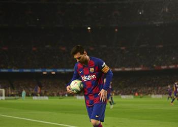 برشلونة يبدأ التواصل مع والد ميسي لتجديد التعاقد قبل رحيل بارتوميو