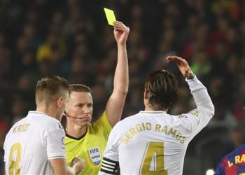 راموس وكارفاخال مهددان بالإيقاف في ريال مدريد بعد الكلاسيكو