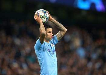 بايرن ميونخ يرغب في استعارة كانسيلو من مانشستر سيتي