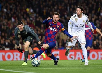 مدافع برشلونة الأسبق ينتقد أداء الفريق في الكلاسيكو