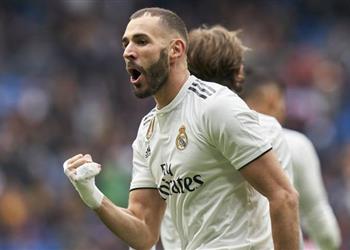 محادثات بين ريال مدريد وبنزيما لتجديد عقده