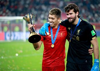 أليسون يسير على خطى خوليو سيزار بعد تخطي فلامينجو في نهائي مونديال الأندية