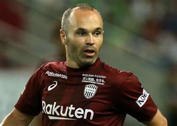 فيرون يؤكد تفاوضه مع إنييستا لضمه إلى إستوديانتيس