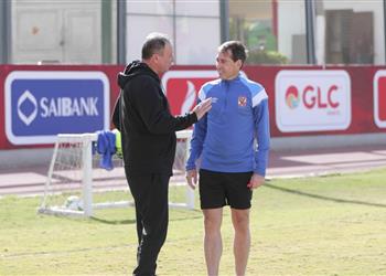 بالصور الخطيب يحضر مران الأهلي استعداد ا لـ بلاتينيوم الزيمبابوي