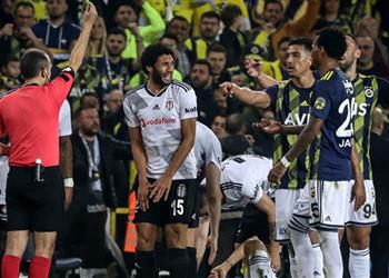 على رأسهم محمد النني إعلامي تركي 5 لاعبين لا يصلحون لـ بشكتاش يختفون مثل الثلج في الشمس