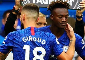 جيرارد يصدم مهاجم تشيلسي لست مهتم ا بضمه