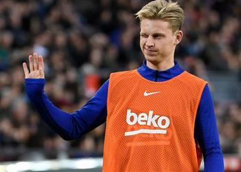 دي يونج الدوري الإنجليزي أفضل من الإسباني