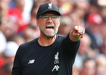 تقارير ليفربول يستعد للتحرك نحو ضم ظهير أيسر جديد