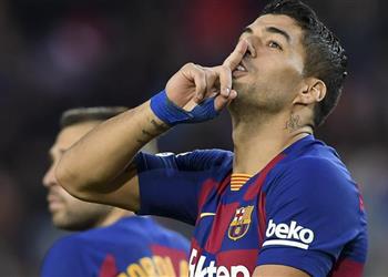 موندو ديبورتيفو سواريز رفض عرض ا خرافي ا من الصين للرحيل عن برشلونة