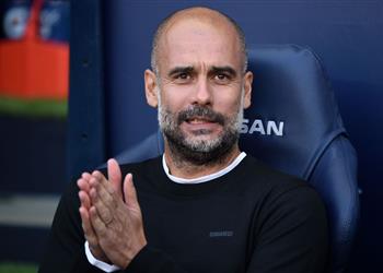 مدافع مانشستر سيتي بدون أدنى شك جوارديولا أفضل مدرب في العالم