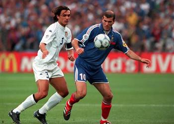 زيدان فرنسا كانت أقوى في يورو 2000 من مونديال 98