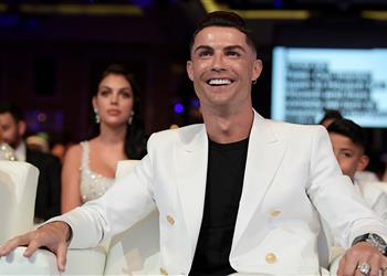 تقارير يوفنتوس يستعد لتجديد عقد رونالدو حتى سن الـ38