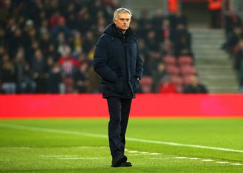 مورينيو عن واقعة التجسس أمام ساوثهامبتون كنت وقح ا مع شخص أحمق وأخذت بطاقة صفراء مستحقة