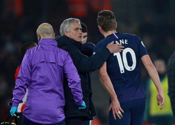 BBC هاري كين غادر مباراة توتنهام وساوثهامتون بالع كاز