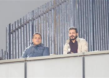 حسام البدري وسيد معوض يحضران مباراة الأهلي ومصر المقاصة