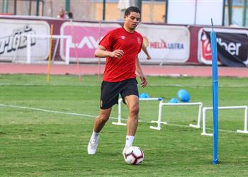طبيب الأهلي يتواصل مع سعد سمير في ألمانيا بعد جراحة وتر أكيلس