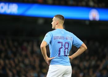 تايلور بيليس يدخل تاريخ مانشستر سيتي بهدفه أمام بورت فايل في كأس الاتحاد