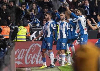 بعد التعادل القاتل أمام برشلونة ديفيد لوبيز سيصفوننا بالجنون لكننا سننقذ أنفسنا