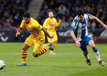 بالأرقام بعد تألقه أمام إسبانيول سواريز منقذ برشلونة وحاسم المواقف الصعبة