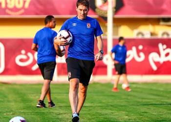 علاء نبيل متغزل ا في فايلر الأهلي الوحيد الذي يجمع بين ميزتين والشناوي أحسن حارس في مصر