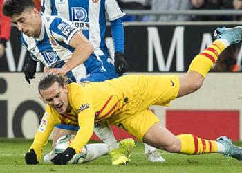 موندو ديبورتيفو إسبانيول قطع الاتصال على ثلاثي هجوم برشلونة في الديربي