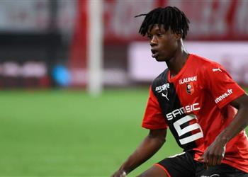 رئيس رين يسهل انتقال كامافينجا إلى سان جيرمان على حساب برشلونة وريال مدريد