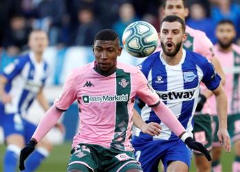 برشلونة مطالب بدفع 12 مليون يورو لاسترداد لاعبه المعار لـ ريال بيتيس