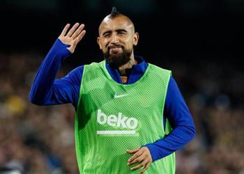 إنتر ميلان يثير الجدل بشأن اهتمامه بضم فيدال من برشلونة