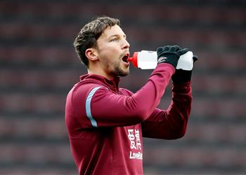 رسمي ا أستون فيلا ي علن التعاقد مع درينك ووتر من تشيلسي