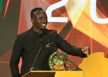 ساديو ماني يحقق إنجاز ا غائب ا لـ السنغال بعد فوزه بجائزة أفضل لاعب في إفريقيا 2019