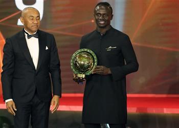 رئيس السنغال بعد فوز ماني بجائزة الأفضل في إفريقيا 2019 قدوة لكل الشباب