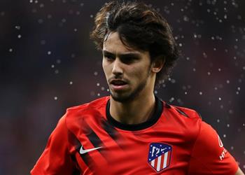 جواو فيليكس مباراة برشلونة صعبة وهذا مفتاح تأهل أتلتيكو مدريد لنهائي السوبر الإسباني