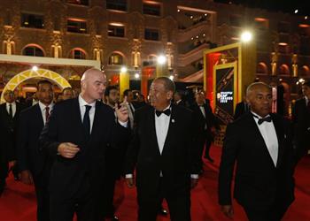 الكاف يكرم أشرف صبحي بعد نجاح مصر في تنظيم بطولتي إفريقيا