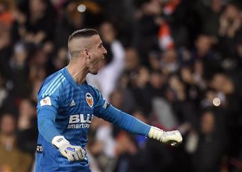 فيديو بهدف خادع توني كروس يتقدم لريال مدريد على فالنسيا في نصف نهائي السوبر الإسباني