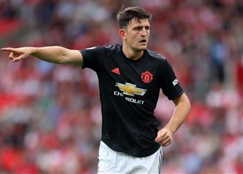 ذا صن ماجواير يورط سولشاير ومانشستر يونايتد في أزمة دفاعية