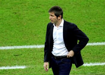 مدرب فالنسيا لم نلعب جيدا وهدف ريال مدريد الأول زاد من متاعبنا