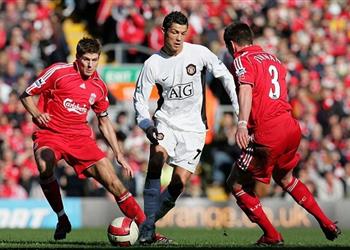 ليس بينهم كريستيانو رونالدو جيرارد يختار أفضل 4 لاعبين واجههم ضمن فريقه الخماسي