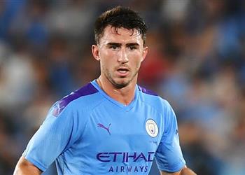 صحفي إسباني برشلونة مازال مهتما بالتعاقد مع لابورت