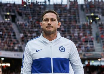 لامبارد يكشف موقفه من رحيل جيرو وكريستنسن عن تشيلسي