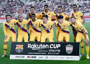 تقارير ليستر سيتي يدخل في مفاوضات مع برشلونة لضم مدافعه