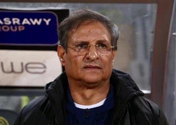 مصطفى يونس الأهلي مثل الزمالك عار في الدفاع ومكافأة الدوري لا تساوي ظفر لاعب