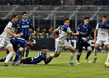 مدرب أتلانتا لا أدري كيف لم يتدخل الـVAR ويحتسب ركلة جزاء على لاوتارو