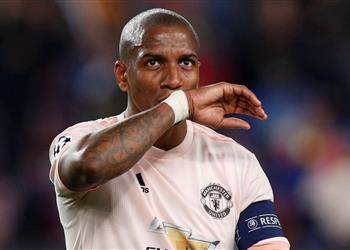 أشلي يونج يتمرد على مانشستر يونايتد من أجل إنتر ميلان