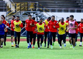 الأهلي يخوض مران ا خفيف ا قبل العودة إلى مصر